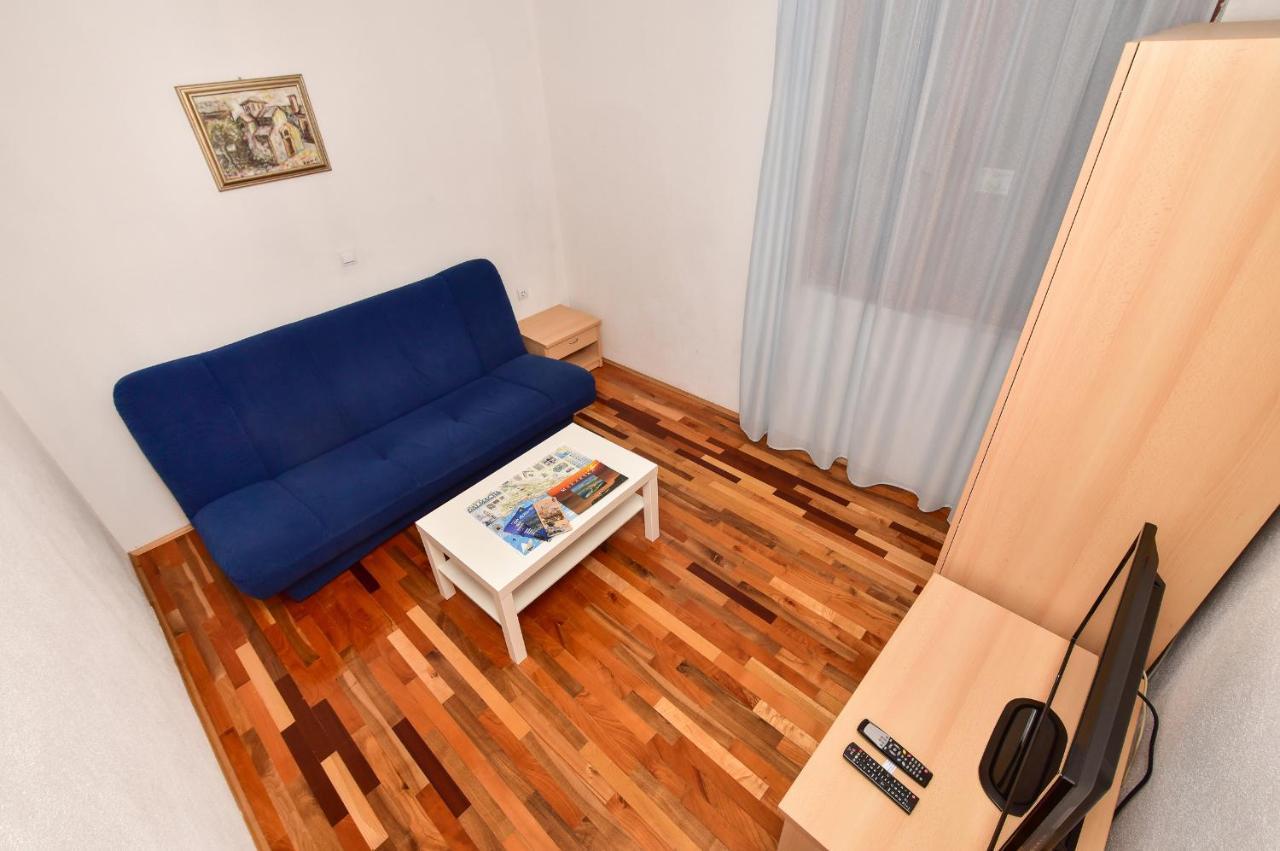 Apartmani Mate มาคาร์สกา ภายนอก รูปภาพ